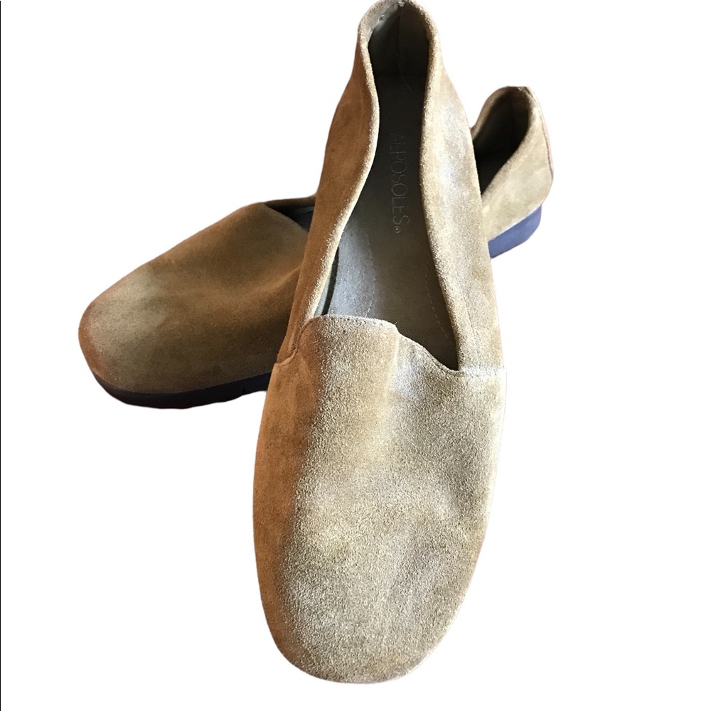 Aerosoles slip-ons, size 8